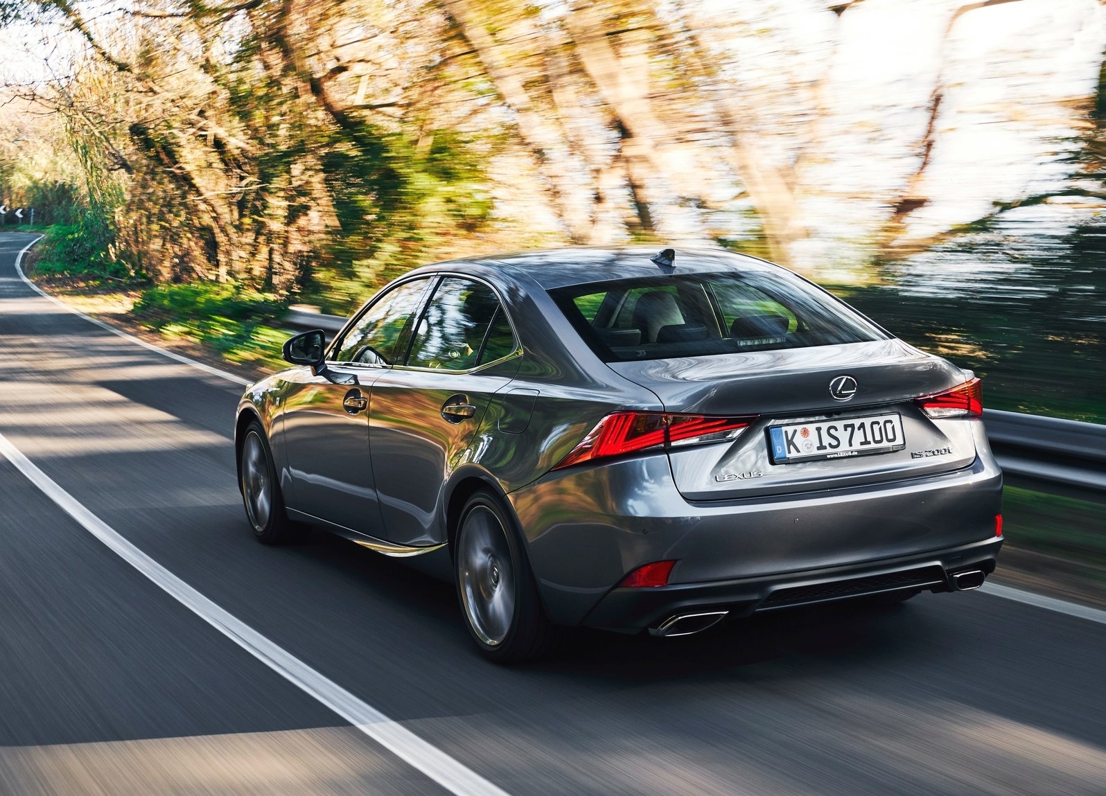 https://wcar.sets.lv/cars/Lexus/IS sedans/1e753c6a564606d93ceea66ddc968001.jpg